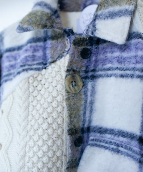 "ニットに侵食されてるコート" A coat eroded by knitwear, Rebuild by vintages