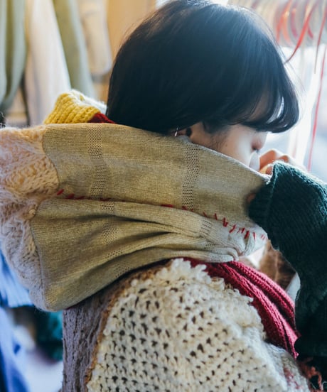 "赤手紡ぎ糸の手縫いステッチ" Vintage knit Rebuild Muffler by Red Hand-spun yarn Stitch