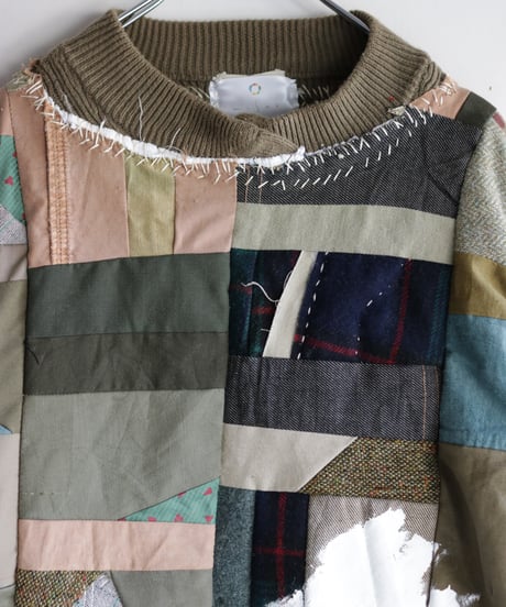 "非戦" Painted Military patchwork pullover, inspired by nowars