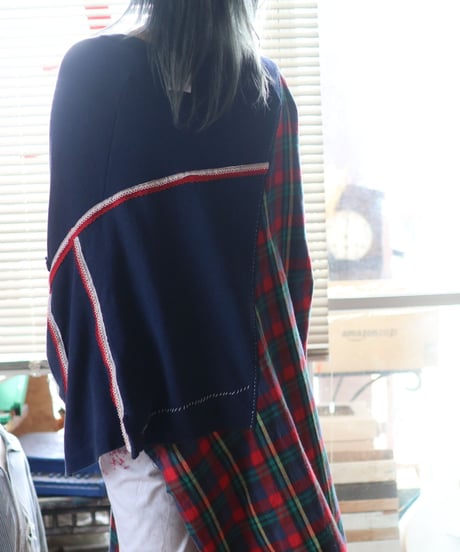 "遠ざかって揺れる愛" I love you by moving away pullover, rebuild by vintages