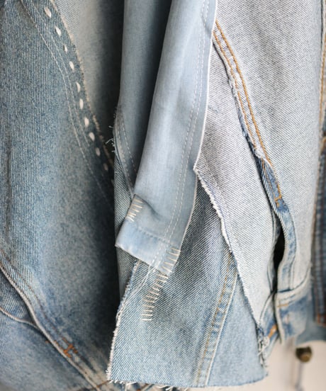 "すれちがって巡り合う青" FAREWELL AND REUNION Denim jacket, reconstructed from denim vintages