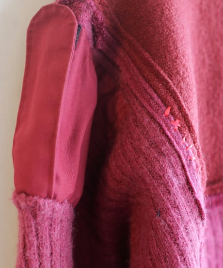 "群赤" crowd red knit, reconstructed from red knit vintages