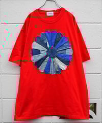 "赤に咲く花のTシャツ" My own flower T-shirt, patchworked by vintages