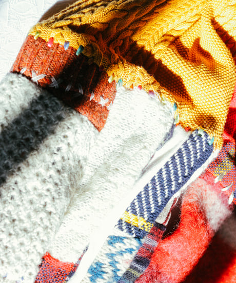 "銀と虹のリボン" Vintage knit Rebuild Muffler by Rainbow and Silver Ribbon Stitch