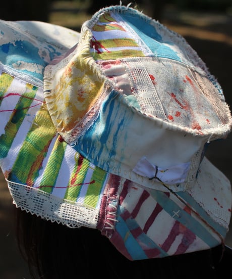 "色になでられ" Painted cloth with Antique lace Patchwork hat, Rebuild by vintages