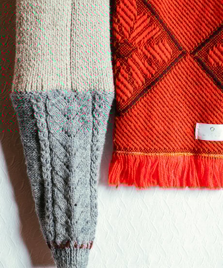 "灰髪少女とフランス" Vintage knit Rebuild Muffler by French antique and platinum