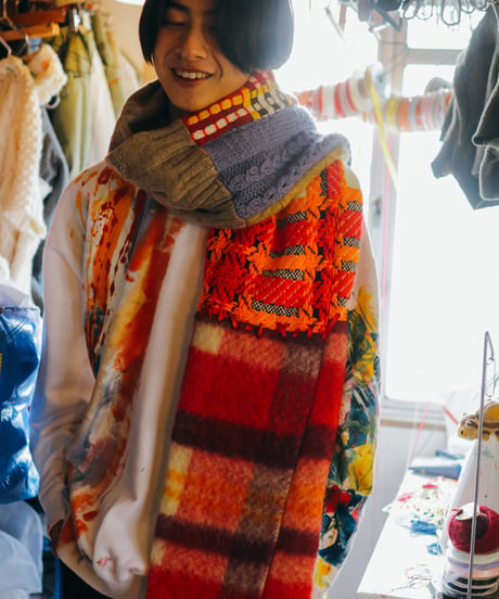 "リボンとラグ" Vintage knit Rebuild Muffler by Rug and Ribbon Stitch