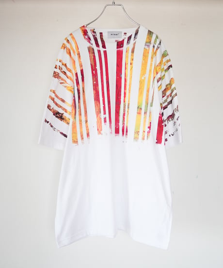 "色彩手刷りのTシャツ 2024年版 第六色" T-shirt with hand-printed colors