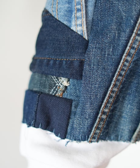 "つぎはぎのデニムスリーブトレーナー 第四色" Patchwork denim sleeve trainer, Rebuild by vintages