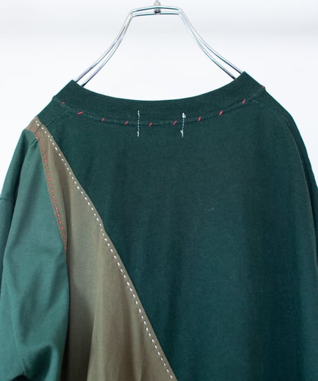 "赤い花のある森" forest with red flowers T-shirts, Rebuild by vintages