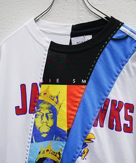 "音楽が鳴ってる" The music is playing, rebuild by vintages