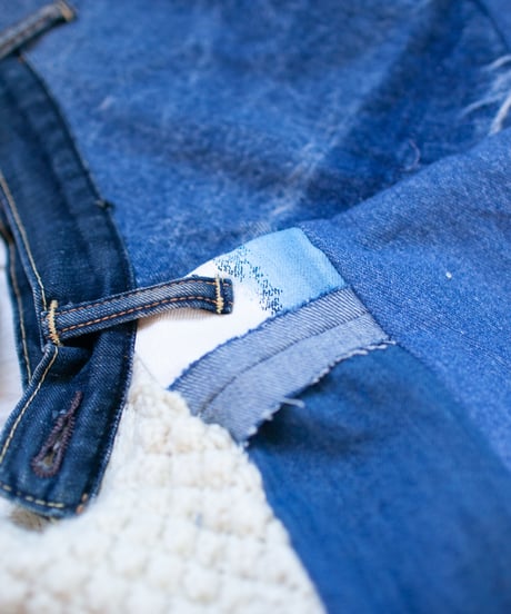"つぎはぎのデニムニットフードマフラー 第五色" Patchwork denim knit hooded muffler, Rebuild by vintages