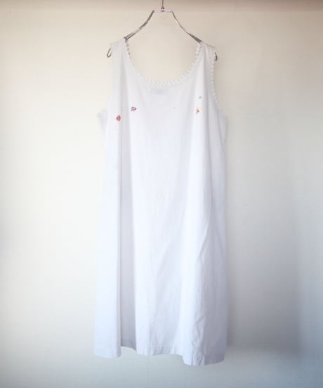 "許すこと" to forgive, Hand-painted based on French One-piece