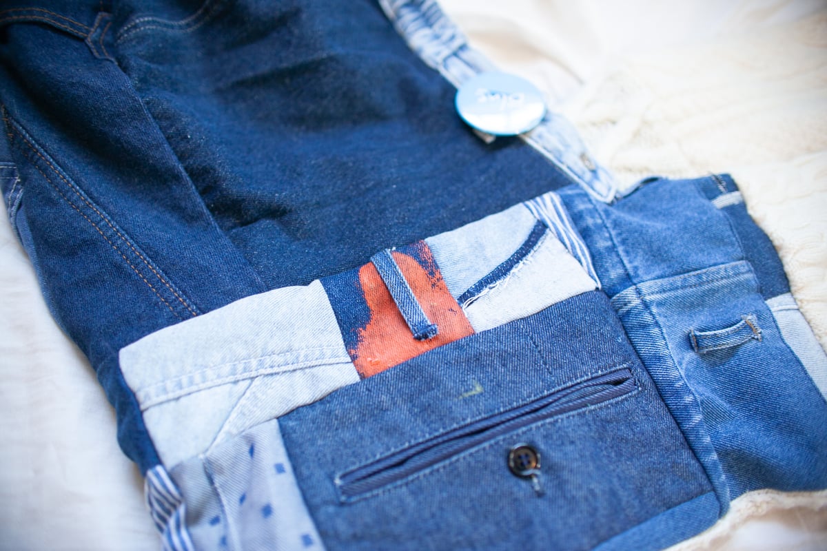 わんこマフラー　デニムリメイク つぎはぎのデニムニットフードマフラー 第一色