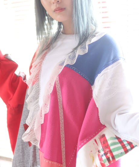 "リリィ" Lily Oversized multicolor patchwork and hand-stitching pull-over, rebuild by vintages
