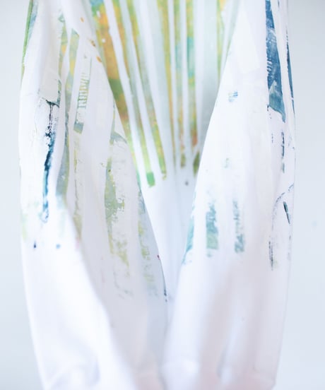 "愛おしい不自由" Trainer by Analog silk screen overlay blurring hand-print