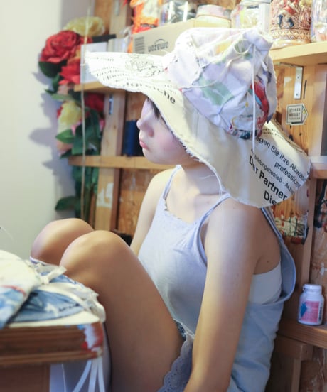 "彼女によく似た荒花" Painted cloth Patchwork Flower hat, Rebuild by vintages
