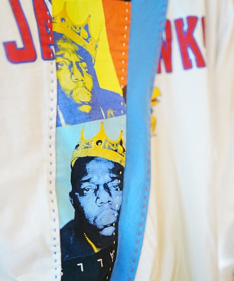 "音楽が鳴ってる" The music is playing, rebuild by vintages