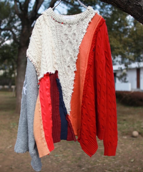 "その色情は不均衡なようで優しい手直しが繰り返されていた" Lust colors seemed to be unbalanced, and gentle repair was repeated