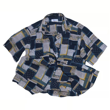 BOLCHEVICK(ボルシェビック) 総柄シャツ