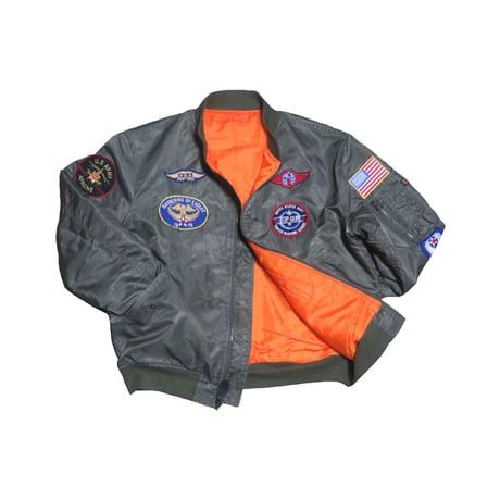ALPHA INDUSTRIES(アルファインダストリーズ) MA1②