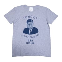 heteroqrom(エテロクロム) ケネディTシャツ