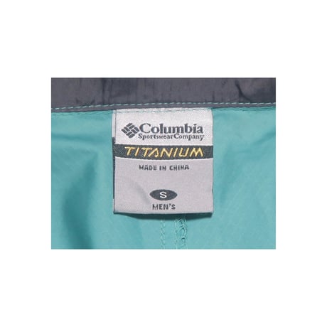 Columbia(コロンビア) マウンテンパーカー③