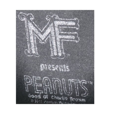 チャーリーブラウンTシャツ