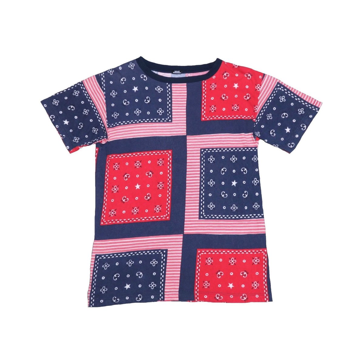 レア☆ バンダナ柄 総柄 ボヘミアンズ bohemians Bohemians(ボヘミアンズ) バンダナ柄Tシャツ | 少しマニアックな