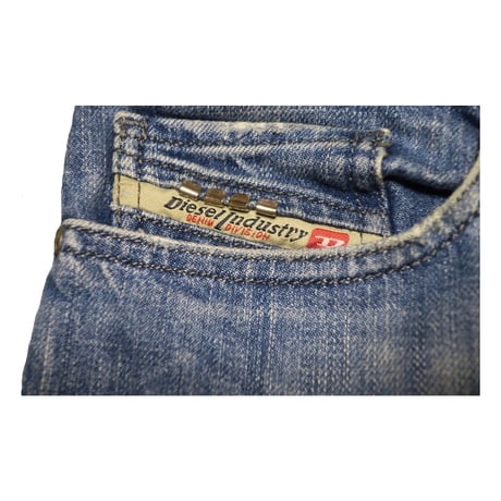 DIESEL(ディーゼル) ユーズド加工デニムパンツ