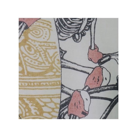 REMI  RELIEF(レミレリーフ) ダメージ加工スカルTシャツ