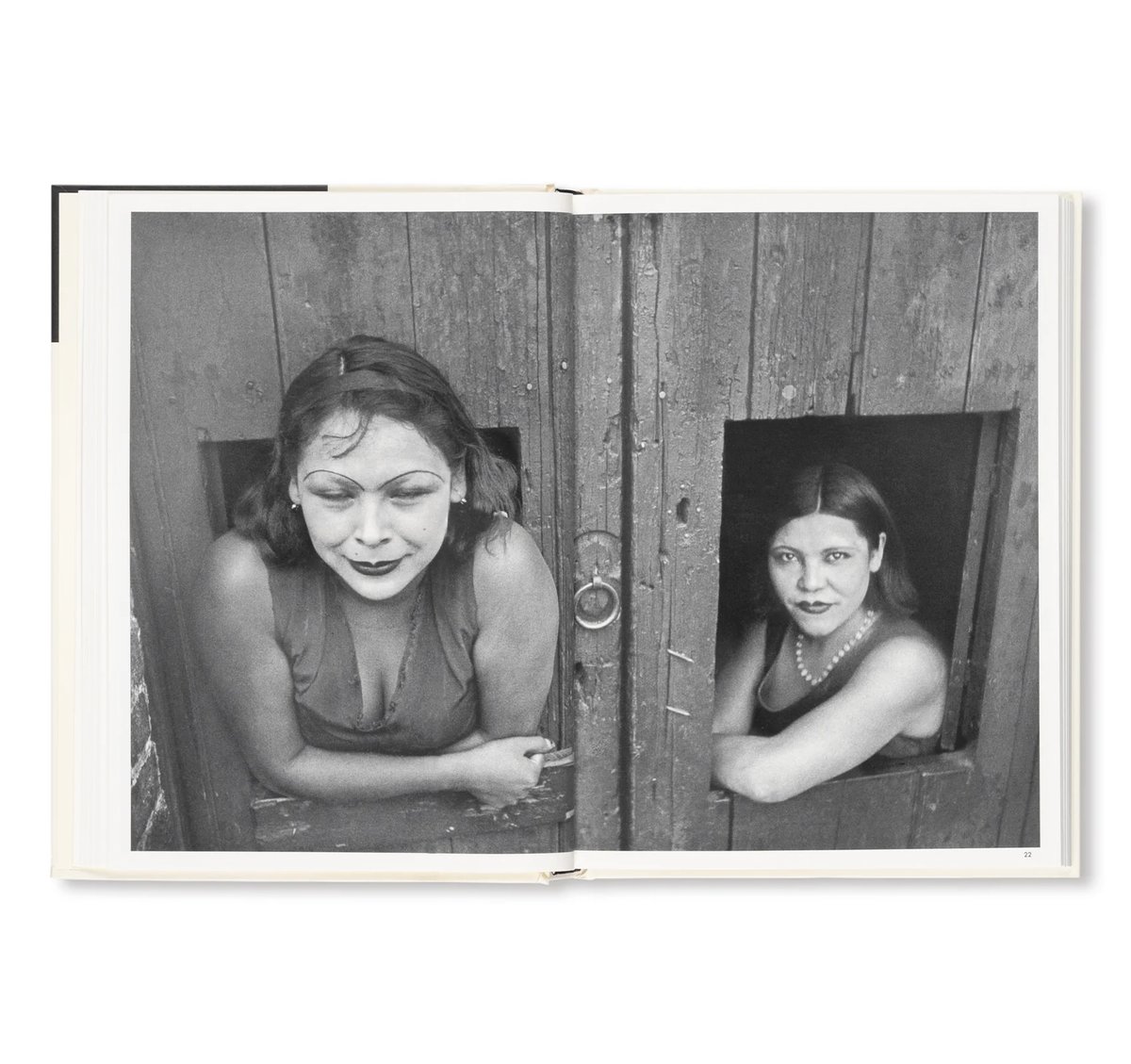 HENRI CARTIER-BRESSON, THE DECISIVE MOMENT / アン