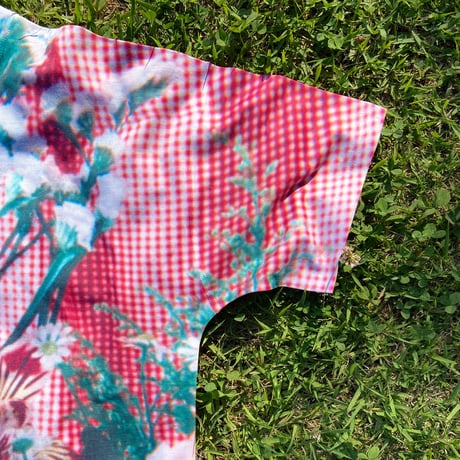 Ｔシャツ FLOWER IN MY ROOM