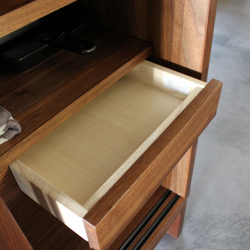 クランク キャビネット H1400 | Leaf Village