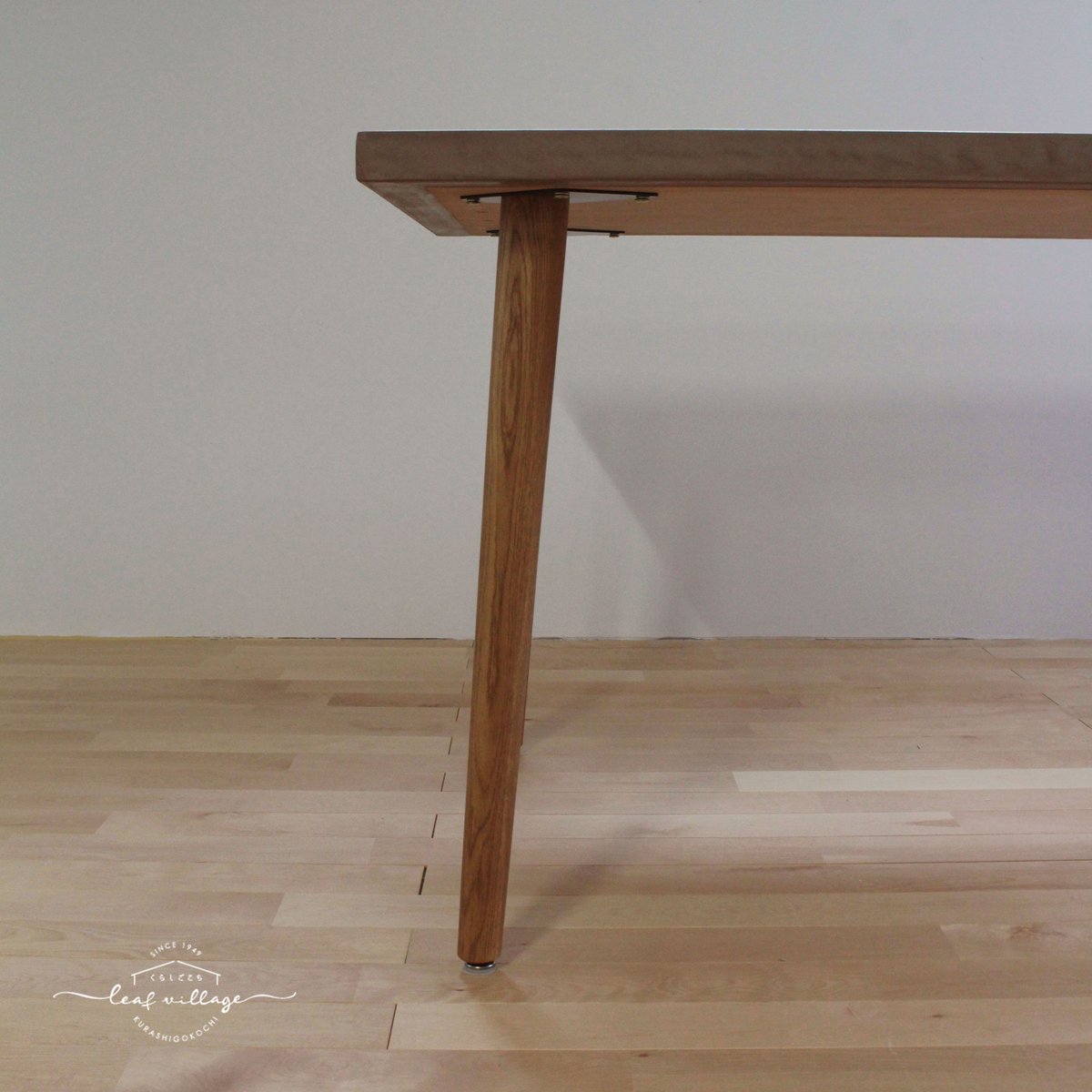 訳あり！アッシュグレイ38 ダイニングテーブル140×85 M脚 ダイニングテーブルASHGRAY ”ROUND” J脚/サイズ：1100～1200