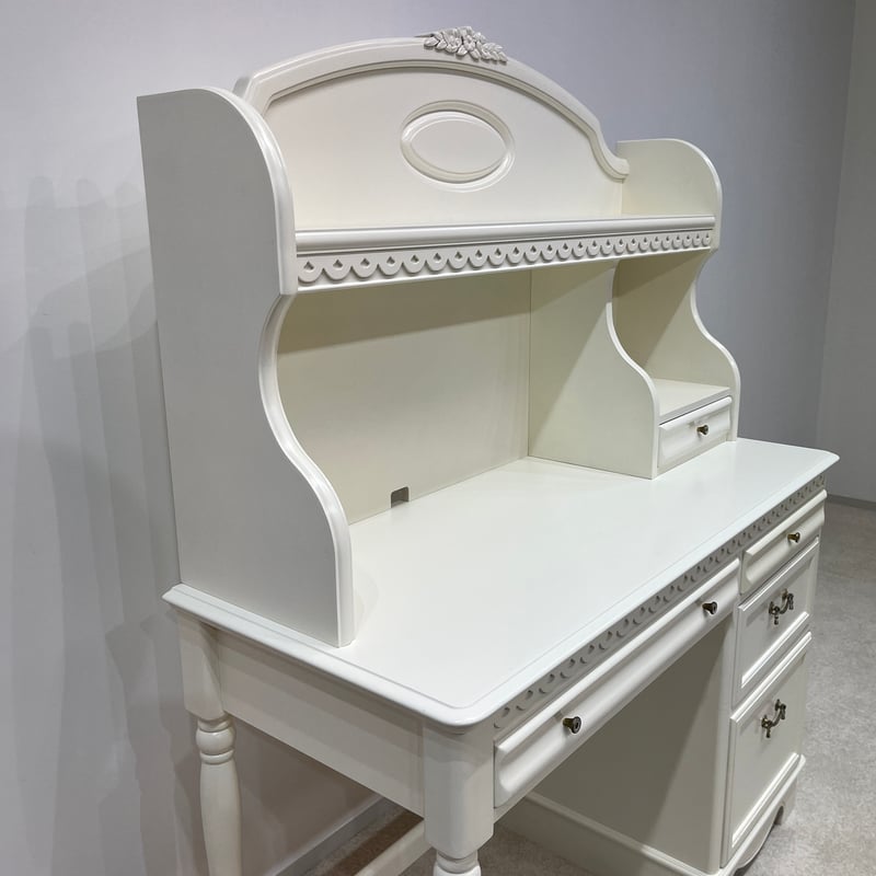 学習机 東海家具工業 デスク&ブックスタンド 白家具 姫系デスク | APIS