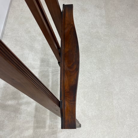 イーゼル　mahogany