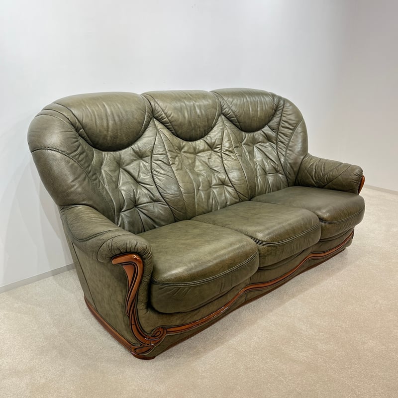 ソファー3P イタリア製 アンティーク調 木製フレーム 革張り | APIS