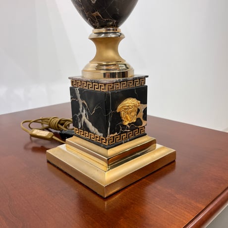 VERSACE HOME （ヴェルサーチホーム）テーブルランプ