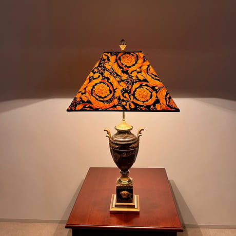 VERSACE HOME （ヴェルサーチホーム）テーブルランプ