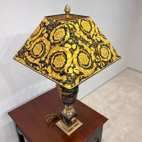 VERSACE HOME （ヴェルサーチホーム）テーブルランプ