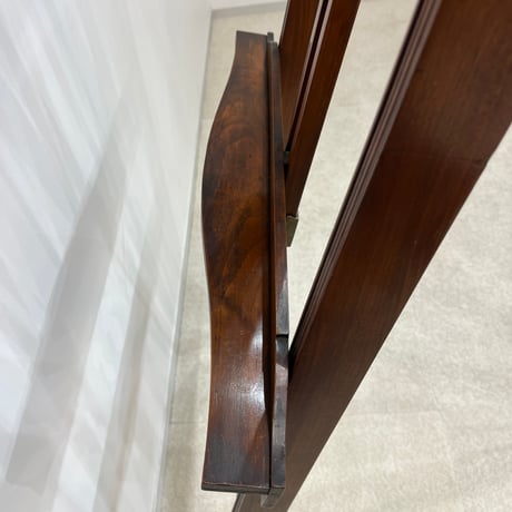 イーゼル　mahogany