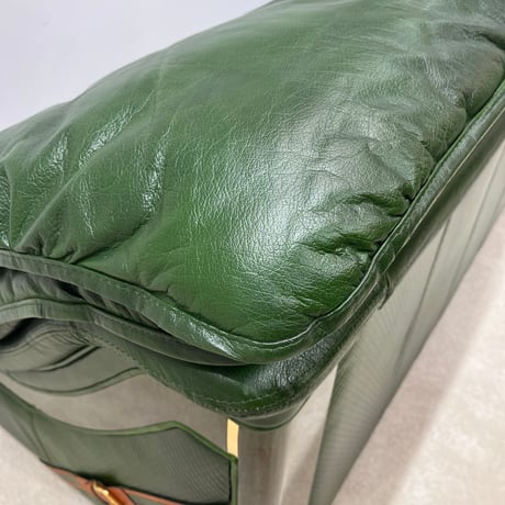 FORMITALIA （パオロ•グッチ）Paolo GUCCI ソファ3＋1＋1＋オットマン+センターテーブルセット