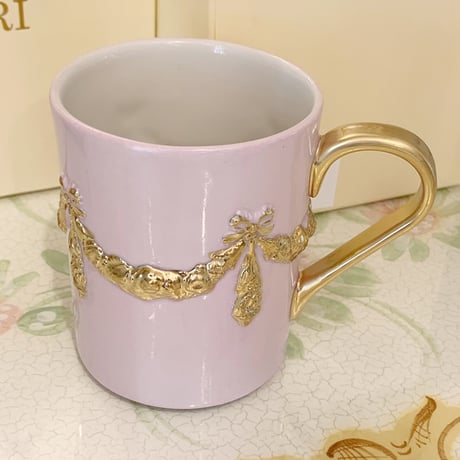 VILLARI リボンガーランドのマグカップ  ホワイトまたはピンク