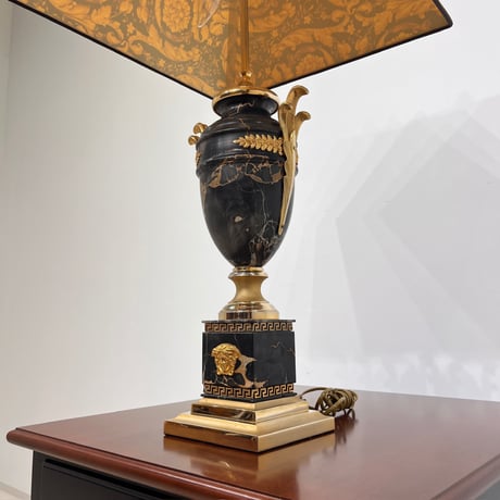 VERSACE HOME （ヴェルサーチホーム）テーブルランプ