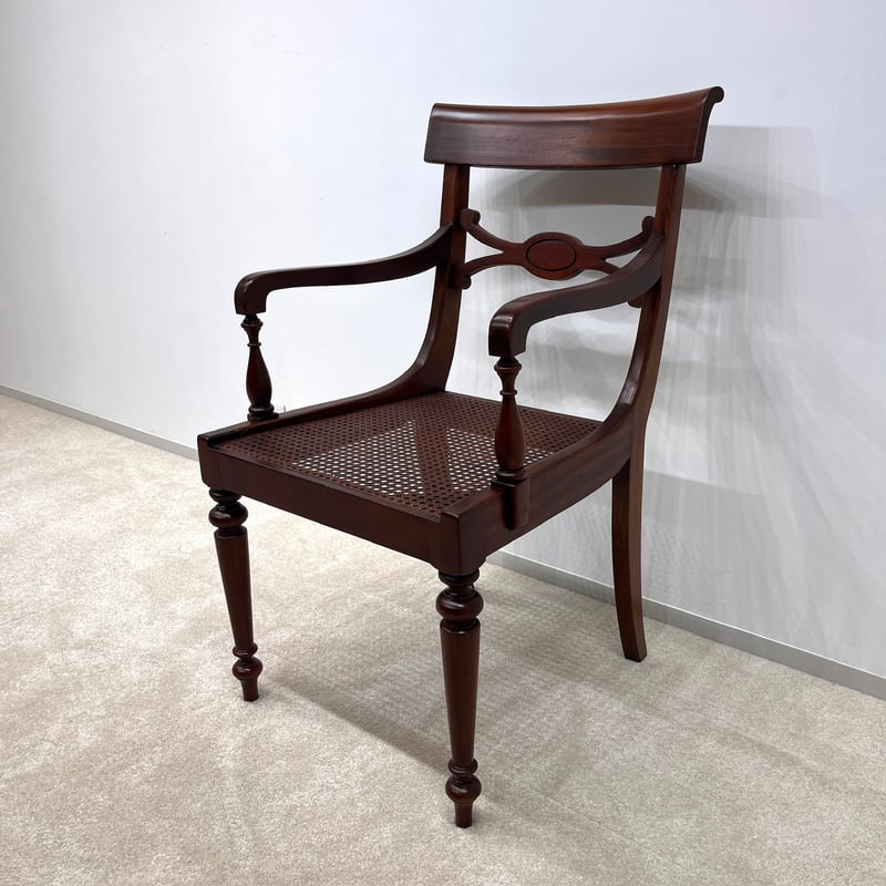 ラッフルズチェア 籐張り アーム付き アンティークチェア 1800年代