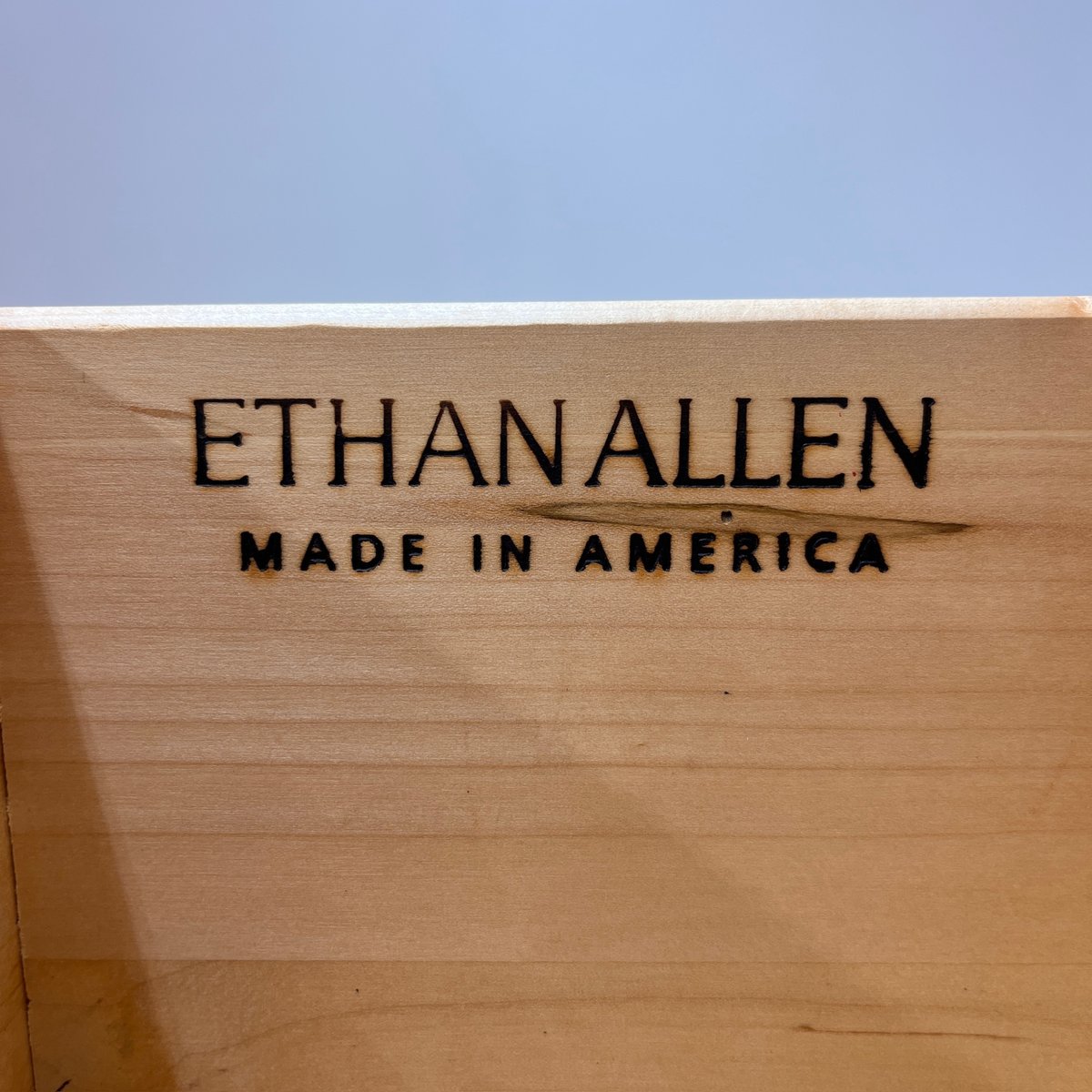 ETHAN ALLEN（イーセン・アーレン） ドレッサー／チェスト アメリカ製