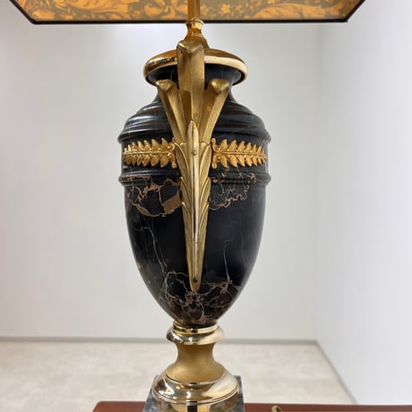 VERSACE HOME （ヴェルサーチホーム）テーブルランプ