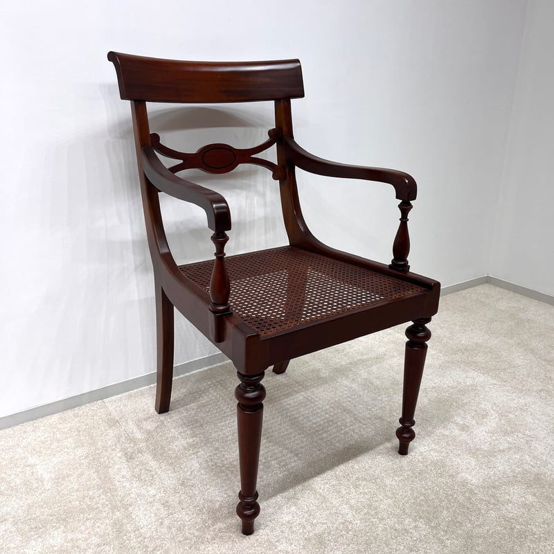 ラッフルズチェア 籐張り アーム付き アンティークチェア 1800年代