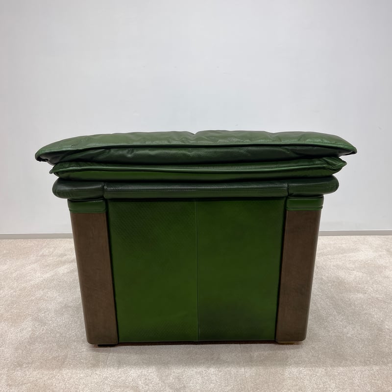 FORMITALIA （パオロ•グッチ）Paolo GUCCI ソファ3＋1＋1＋オットマン+